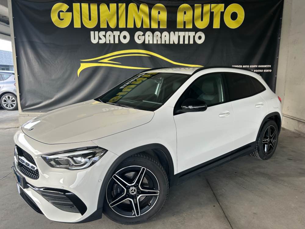 Mercedes-Benz GLA 220