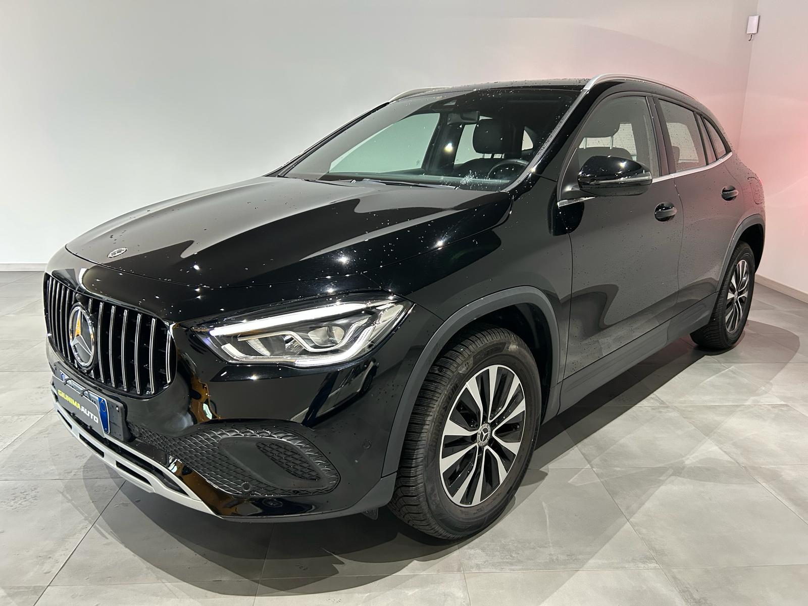 Mercedes-Benz GLA 200