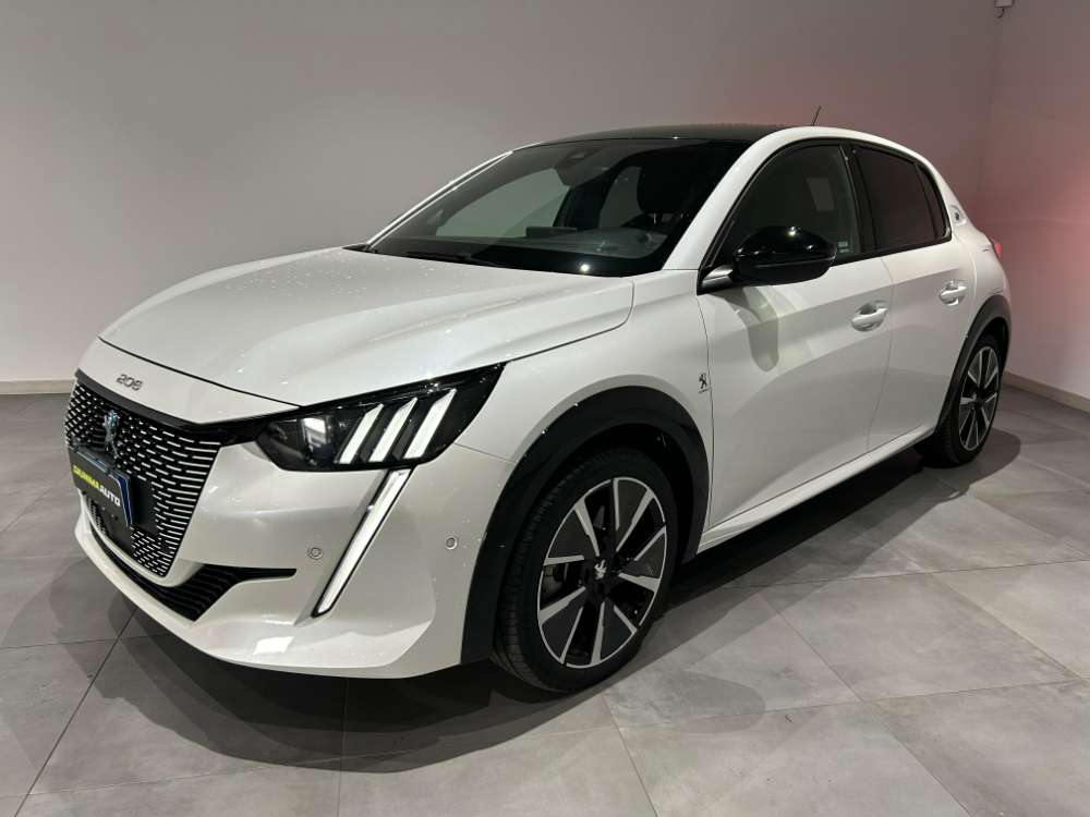 Peugeot e-208